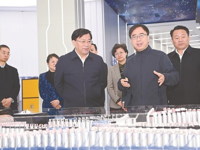 和光迅科技，创新驱动，共筑未来