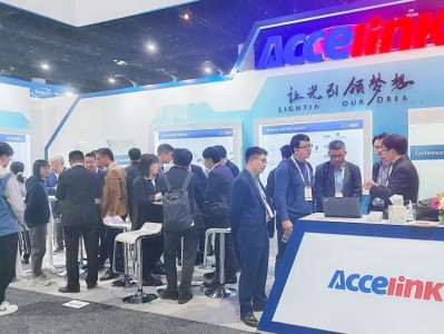 光迅科技，信行业领军者，开启发展新