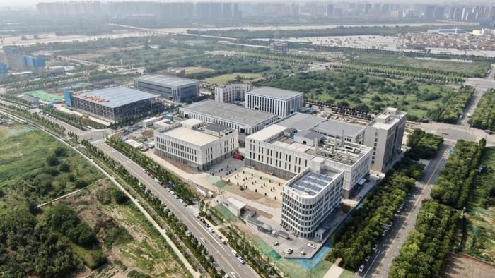 信巨头对决，源杰科技与光迅科技核心差异揭秘,信领域企业对比图,源杰科技光迅科技区别,第1张